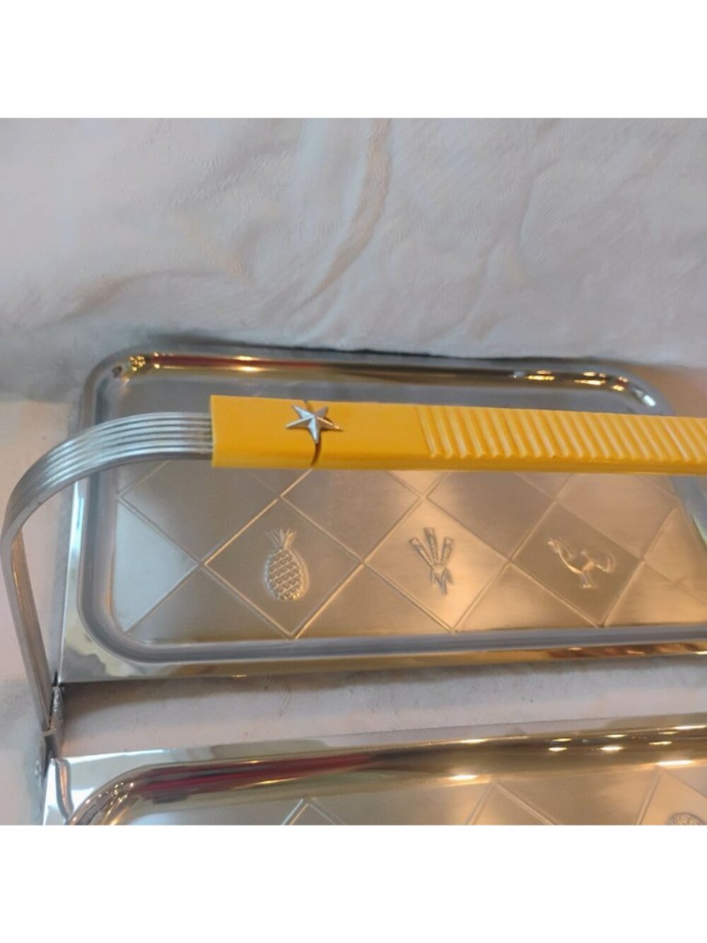 Vtg Chase Art Deco Chrome Folding Serving Tray w/Bakelite Handle - READ - Picture 2 of 9